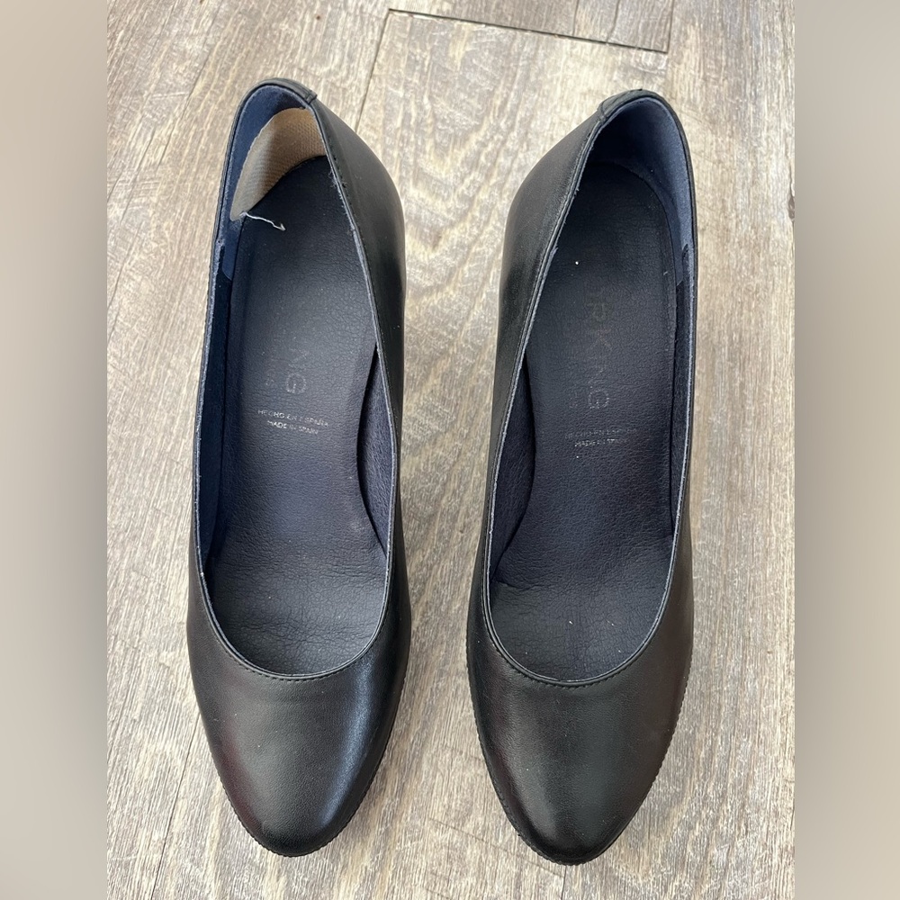 Dorking Classic Black Heels Size 7.5 - Picture 5 of 8